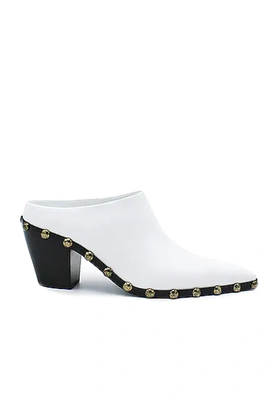 Ilio Smeraldo X Grece Ghanem Western Mules In White