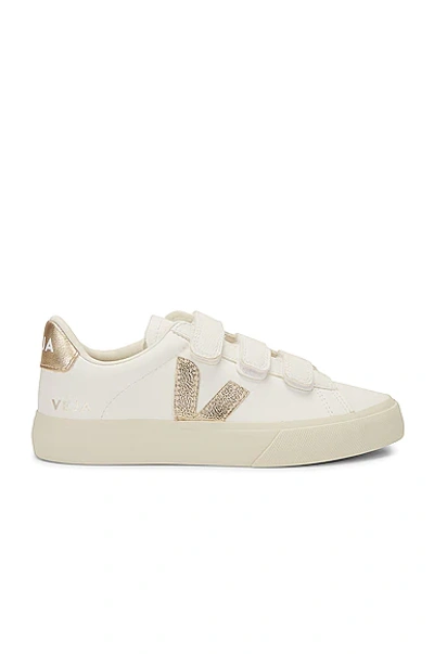 Veja Recife Chromefree Leather Sneaker In White