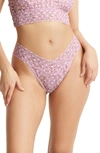 Hanky Panky Print Lace Original Rise Thong In Pink Frosting