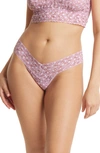 Hanky Panky Print Lace Low Rise Thong In Pink Frosting