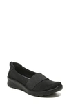 Bzees Gracie Womens Slip On Loafer Flats Shoes In Black