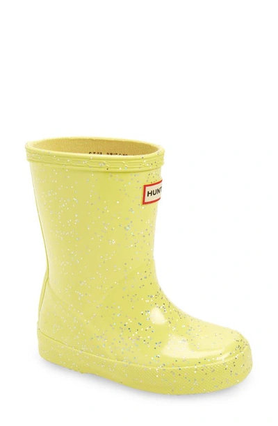 Hunter Kids' First Classic Giant Glitter Waterproof Rain Boot In Yellow Light