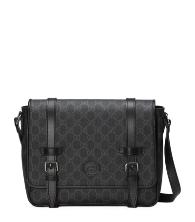 Gucci Gg Supreme Messenger Bag In Black