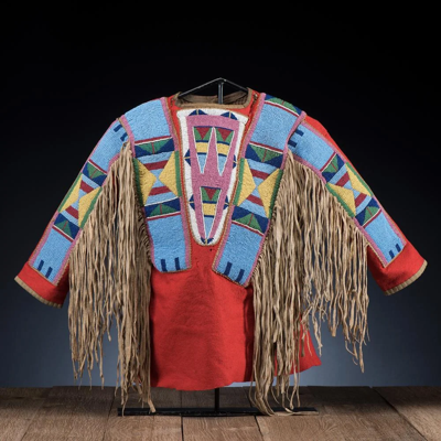 Pre-owned Handmade Old American Style Red Suede Hide Fringes Crow Beaded Powwow War Shirt Na812