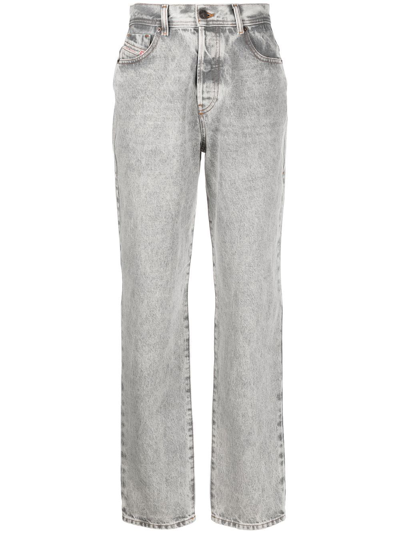 Diesel 2002 007f8 Straight Jeans In Grau