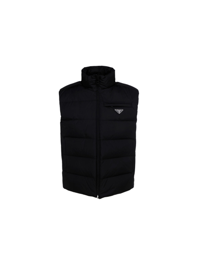 Prada Weste Aus Gepolstertem Re-nylon In Black