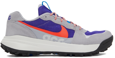 Nike Acg Lowcate "wolf Grey/bright Crimson" Sneakers In Wolf Grey/bright Crimson-indigo Burst