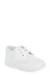 L'amour James Lace-up Shoe In White
