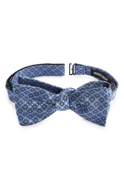 Nordstrom Neat Medallion Silk Bow Tie In Light Blue