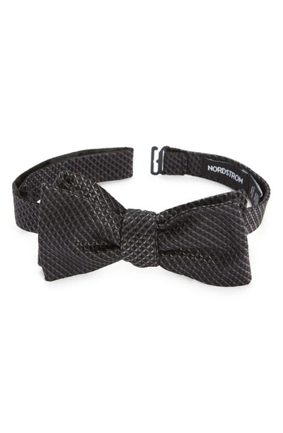 Nordstrom Solid Silk Bow Tie In Black