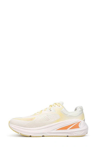 Altra Paradigm 6 Running Shoe In Yellow/ White
