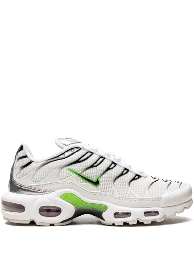 Nike Air Max Plus Low-top Sneakers In White