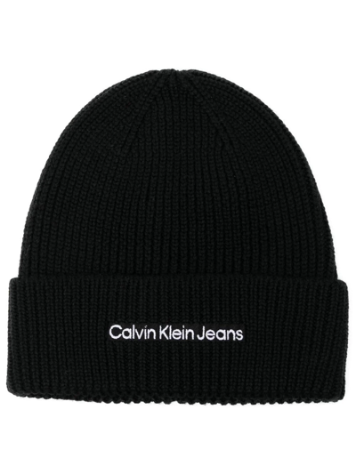 Calvin Klein Jeans Est.1978 Embroidered-logo Beanie In Black