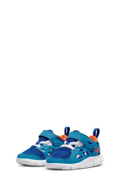 Nike Kids' Free Run 2 Sneaker In Blue/ Orange/ White