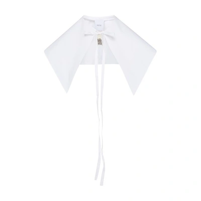 Patou Collar In White