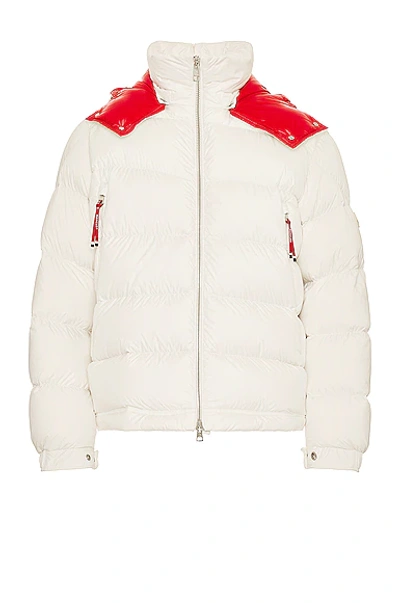 Moncler Poirier Padded Jacket In White Nylon