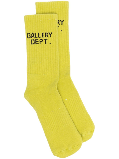 Gallery Dept. Side Logo-print Detail Socks In Green