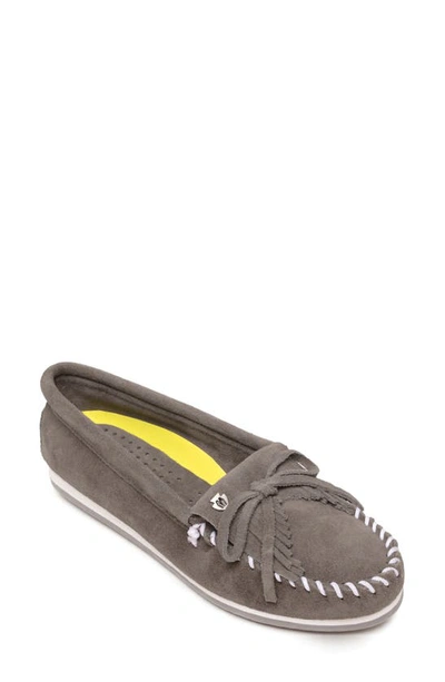 Minnetonka Kilty Plus Driving Moccasin In Grey