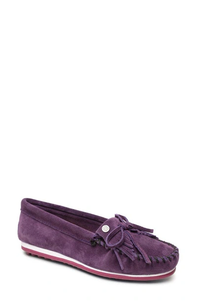 Minnetonka Kilty Plus Driving Moccasin In Wineberry