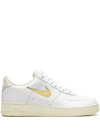 NIKE AIR FORCE 1 LOW JEWEL "WHITE/PALE VANILLA" SNEAKERS