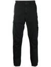 Stone Island Compass-patch Cargo Trousers In Schwarz
