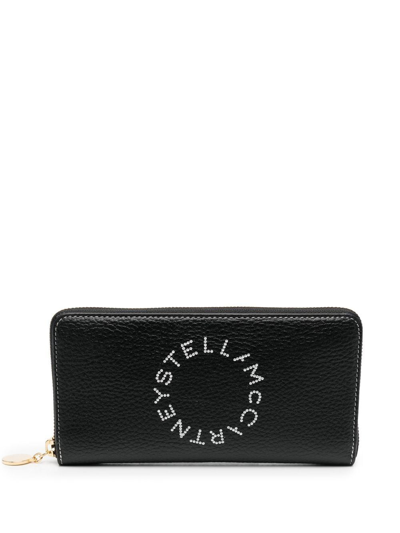 Stella Mccartney Stella Logo Continental Wallet In Schwarz