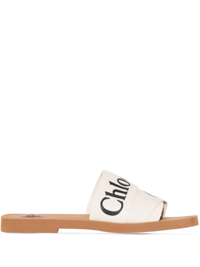 Chloé Neutral Woody Logo Print Linen Sandals In White