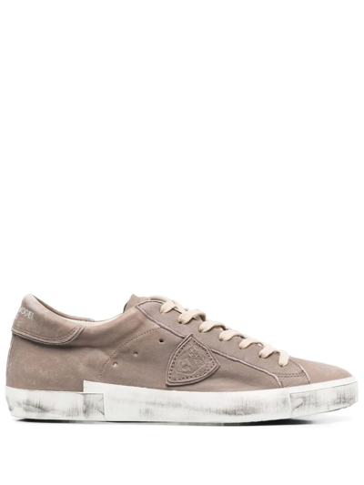 Philippe Model Paris Logo-patch Low-top Sneakers In Brown