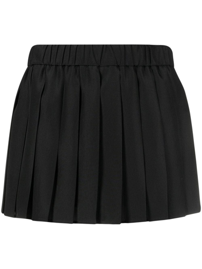 Red Valentino Pleated Slip-on Short Shorts In Black