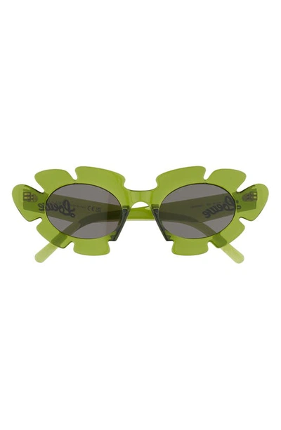 Loewe 47mm Tinted Oval Sunglasses In Shiny Light Green / Smoke