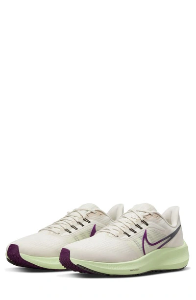 Nike Air Zoom Pegasus 39 Running Shoe In Orewood Brown/ Red Plum/ Sail