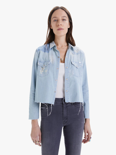 Mother The Super Ex's Crop Fray All Broke Down Light Shirt In Light Blue