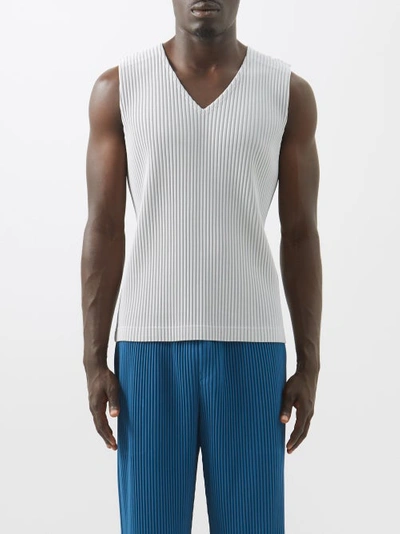 Issey Miyake V-neck Technical-pleated Tank Top In 11-light Gray