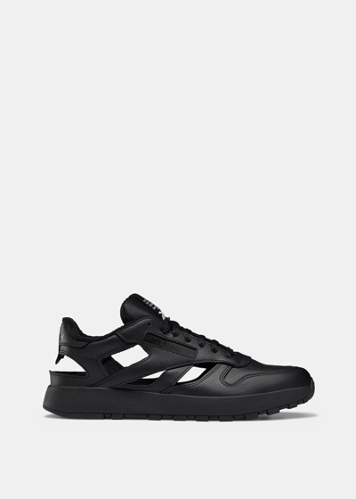 MAISON MARGIELA MAISON MARGIELA BLACK REEBOK EDITION TABI SNEAKERS