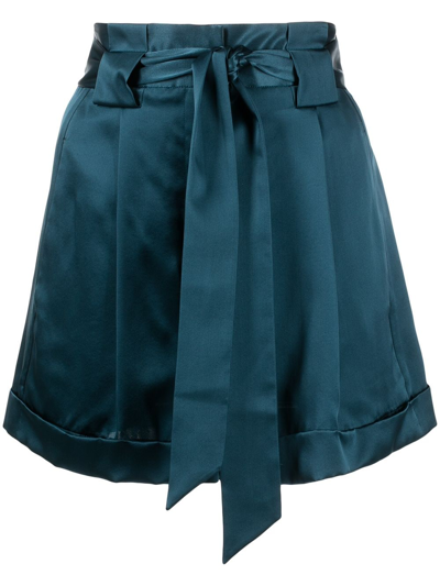 Michelle Mason Pleated-detail Belted Shorts In Blau