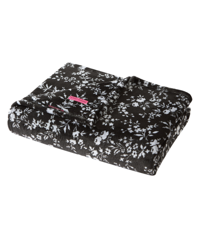 Betsey Johnson Pretty Floral Blankets In Black