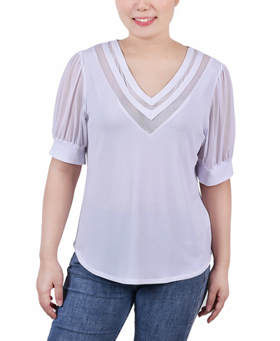 Ny Collection Petite Size Short Puff Sleeve V-neck Top In White