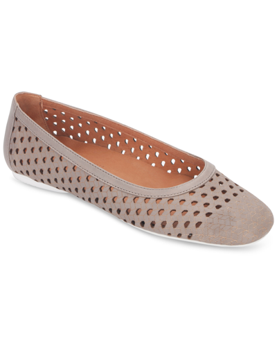 Gentle Souls By Kenneth Cole Eugene Travel Leather Ballet Flat In Nocolor