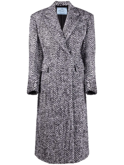 Prada Single-breasted Herringbone Coat In Schwarz