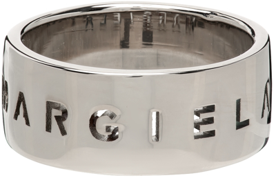 Mm6 Maison Margiela Silver Logo Ring In Argento