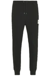 The North Face Box Nse Jogger Sweaterpants In Black
