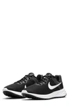 Nike Revolution 6 Running Shoe In Black/white