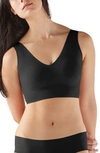 True & Co. True Body V-neck Bralette In True Black