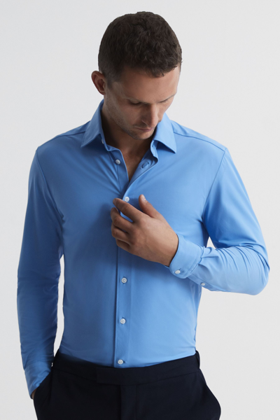 Reiss Voyager Crease-resistant Stretch-woven Shirt In Soft Blue
