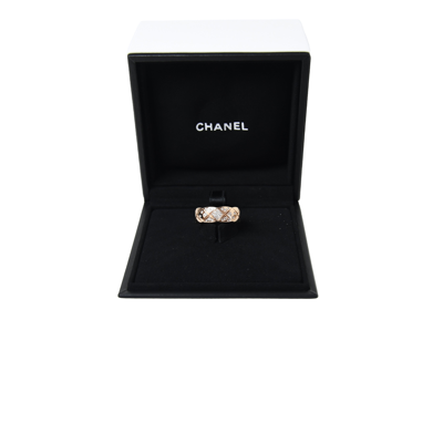 Chanel Coco Crush Quilted Motif 18K Yellow Gold Band Ring Size 50 at  1stDibs