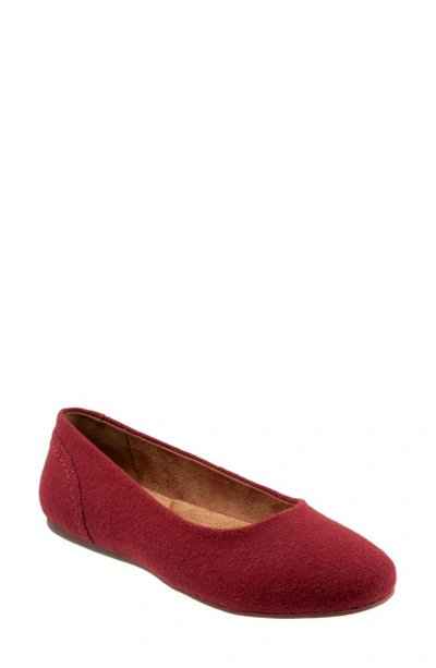 Softwalk Shiraz Flat In Dark Red Felt