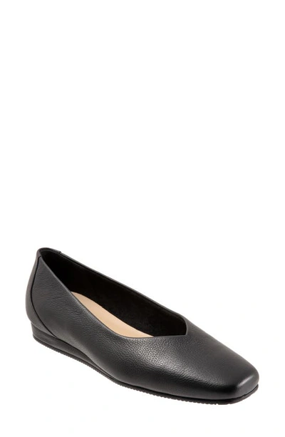Softwalk Vellore Narrow Square Toe Flats In Navy