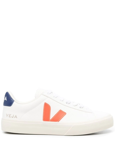 Veja Logo-patch Low-top Sneakers In Weiss
