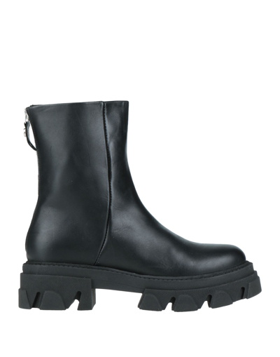 Steve Madden Ankle Boots In Black