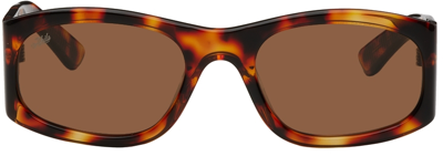 Akila Tortoiseshell Eazy Sunglasses In Tortoise Frame/ Brow